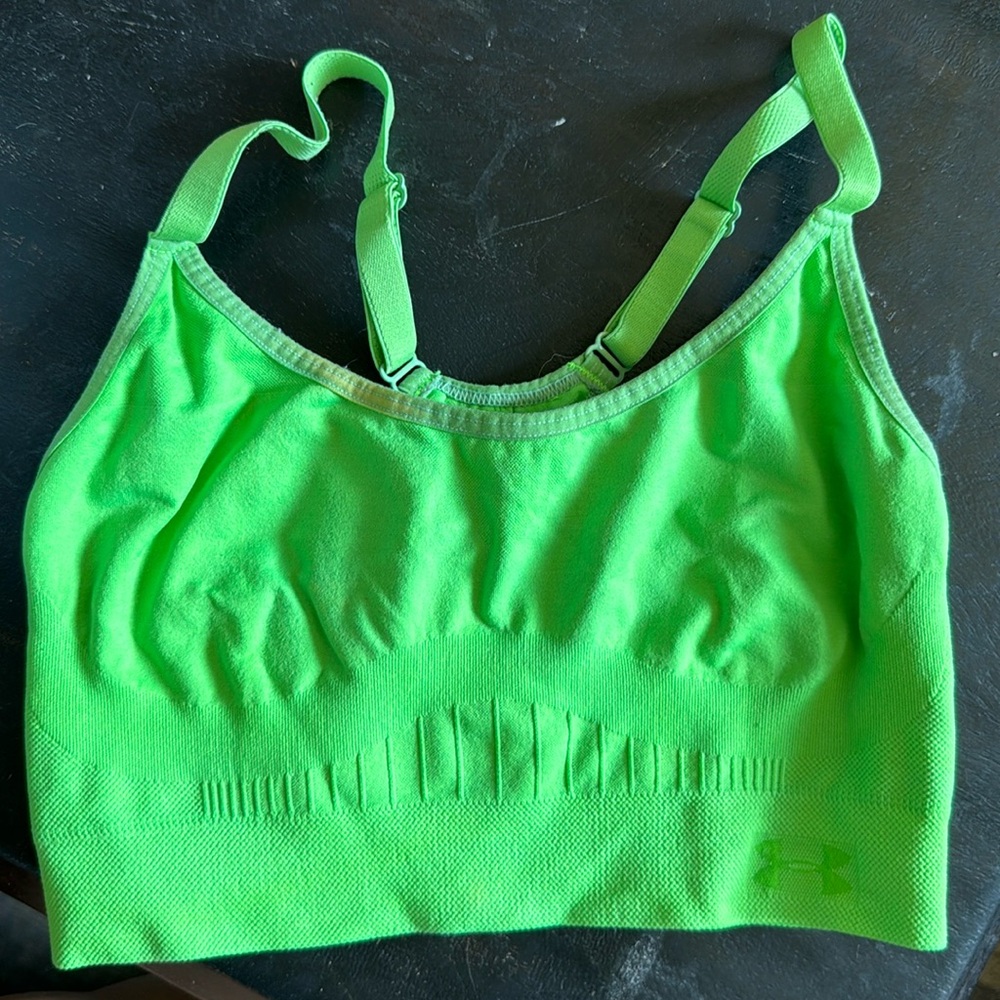 Green under armour small athletic top